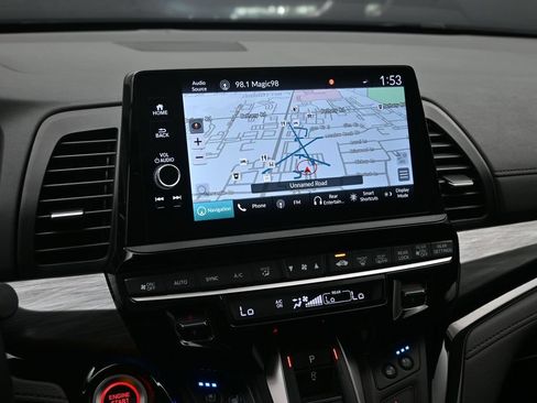 Used 2025 Honda Odyssey Elite image 13