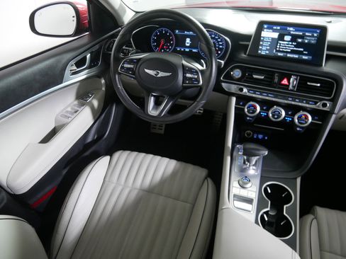 Used 2021 Genesis G70 3.3T image 9