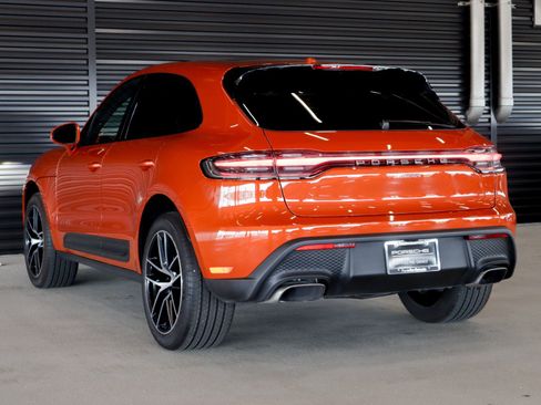 Certified 2024 Porsche Macan w/ Premium Plus Package AWD/4WD image 3