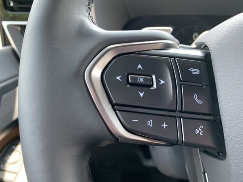 Used 2026 Lexus GX 550 AWD/4WD image 19