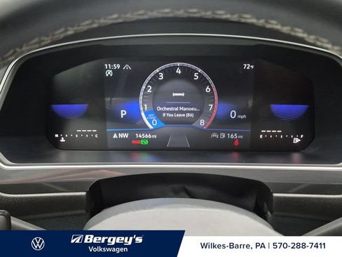 Certified 2024 Volkswagen Tiguan SE AWD/4WD image 17