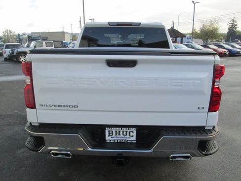 Used 2022 Chevrolet Silverado 1500 LT w/ Z71 Off-Road Package AWD/4WD image 5