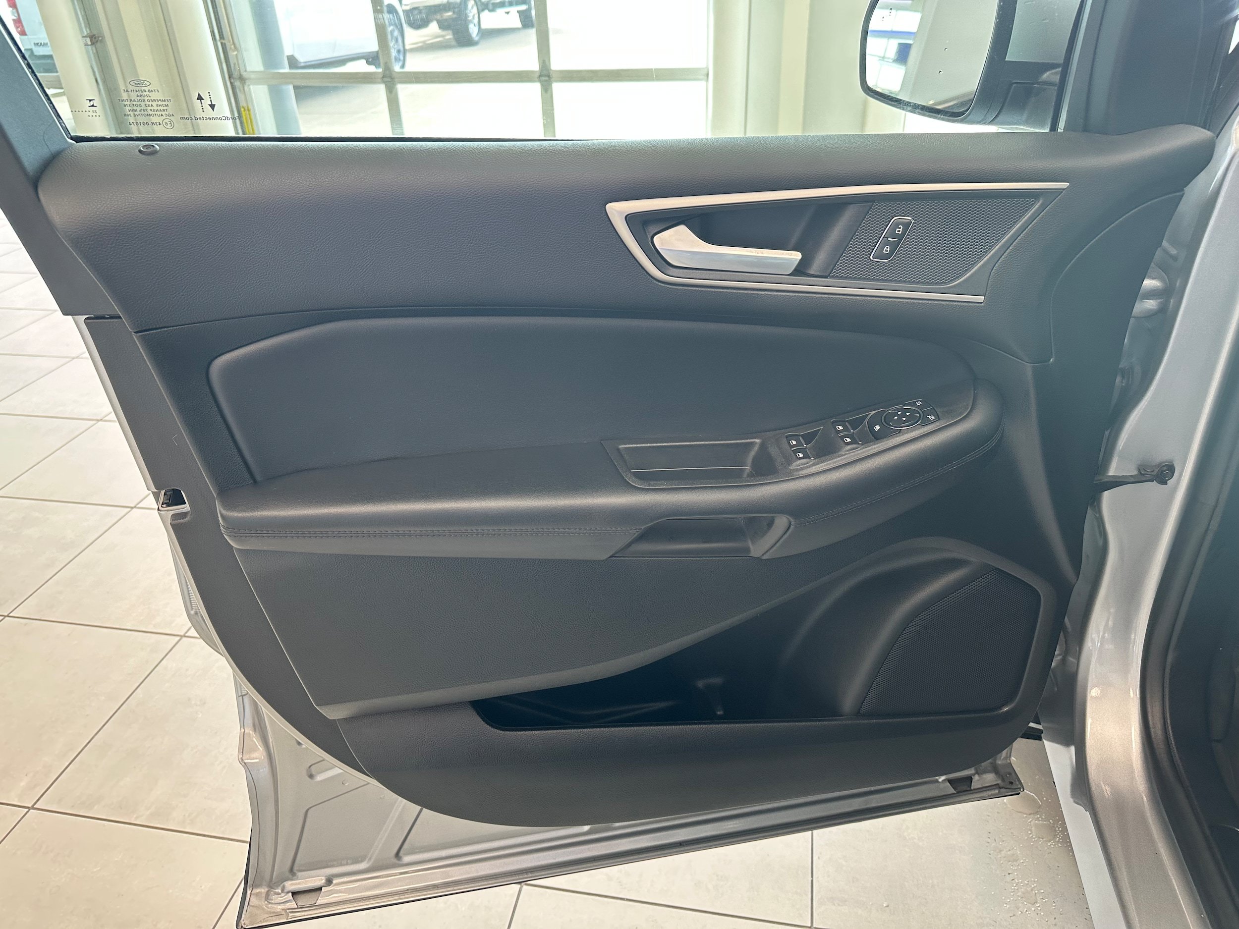 Used 2024 Ford Edge SEL w/ Convenience Package AWD/4WD image 11