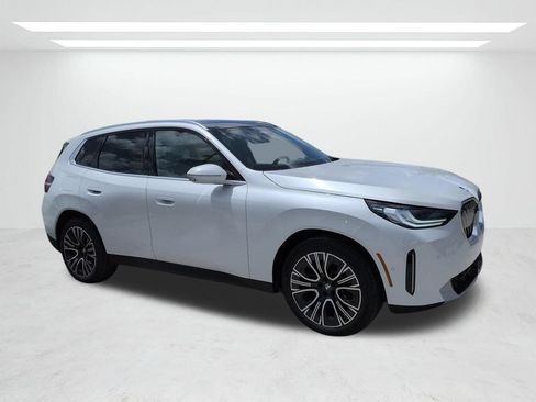 New 2026 BMW X3 xDrive30i w/ Premium Package AWD/4WD image 2