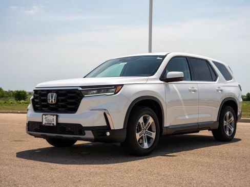 Used 2025 Honda Pilot EX-L image 3