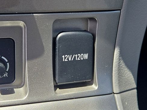 Used 2013 Toyota Highlander SE AWD/4WD image 26