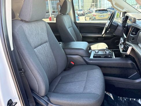 Used 2024 Ford Expedition Max XLT AWD/4WD image 19