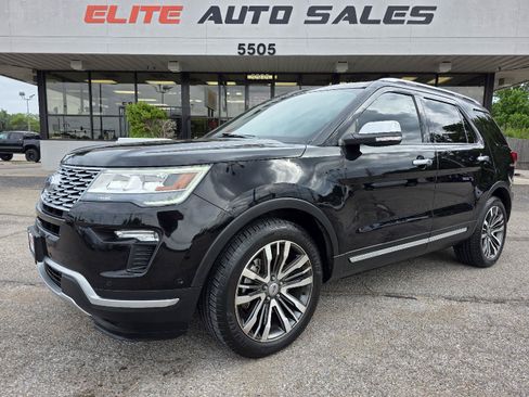 Used 2019 Ford Explorer Platinum AWD/4WD image 2