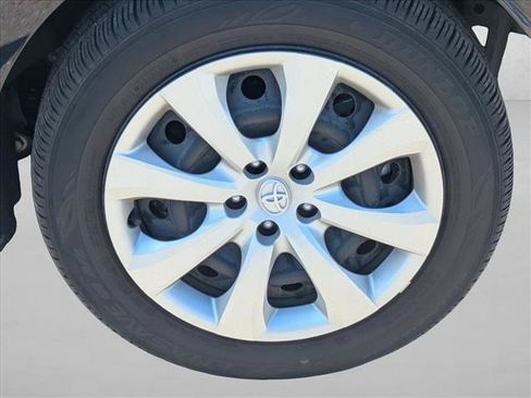Used 2023 Toyota Corolla LE FWD image 15
