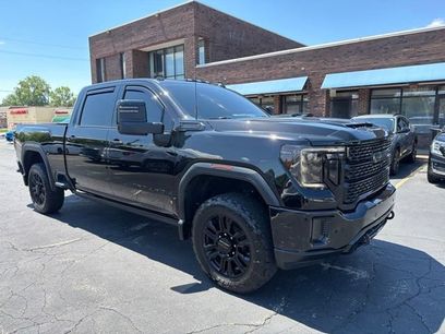 Used 2022 GMC Sierra 2500 Denali w/ Denali Black Diamond Edition