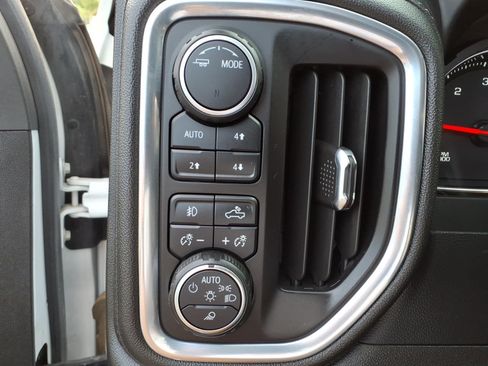Used 2022 Chevrolet Silverado 2500 LTZ w/ LTZ Plus Package AWD/4WD image 24