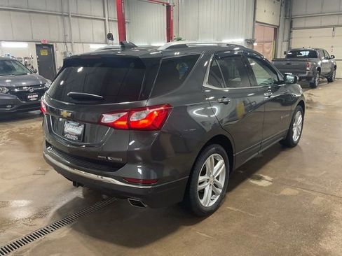 Used 2018 Chevrolet Equinox Premier AWD/4WD image 6