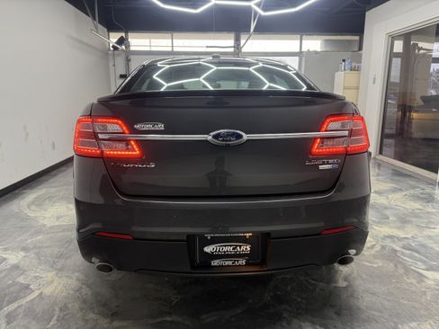 Used 2017 Ford Taurus Limited image 4
