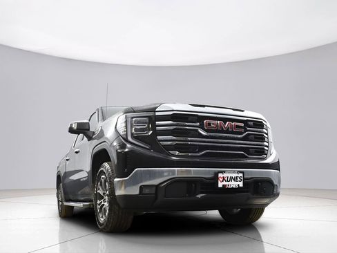 Used 2024 GMC Sierra 1500 SLT w/ X31 Off-Road Package image 42