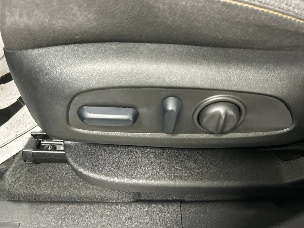 Certified 2024 Chevrolet Equinox LT AWD/4WD image 10