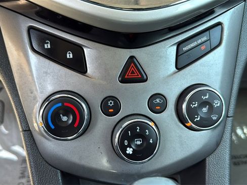 Used 2017 Chevrolet Sonic Premier image 26