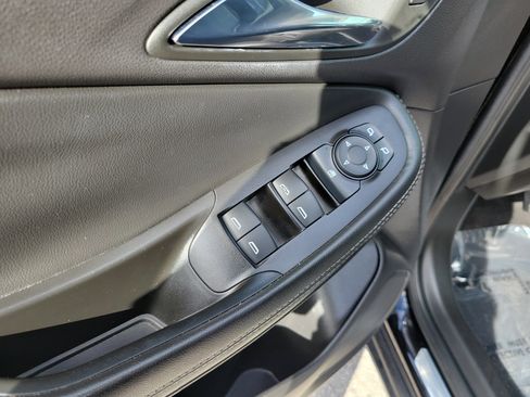 Used 2023 Buick Encore GX Preferred w/ Cold Weather Comfort Package FWD image 24