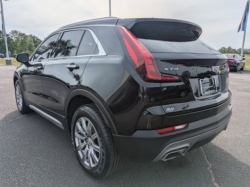 Used 2021 Cadillac XT4 Premium Luxury w/ Driver Awareness Package FWD image 8