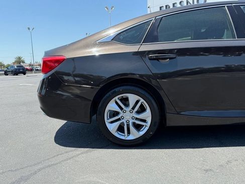 Used 2018 Honda Accord LX image 12