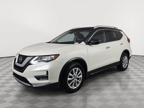Used 2020 Nissan Rogue SV FWD image 4