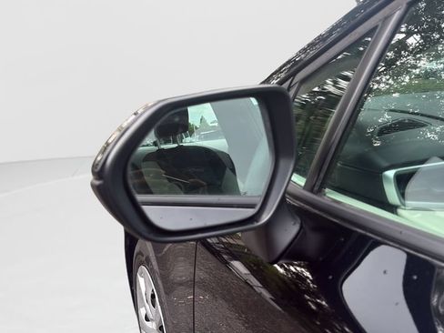 Used 2023 Toyota Corolla LE FWD image 23