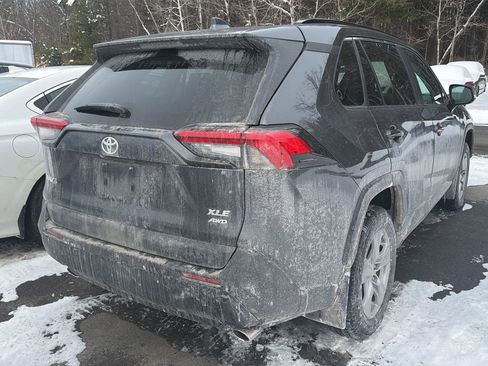 Used 2024 Toyota RAV4 XLE w/ Convenience Package image 7