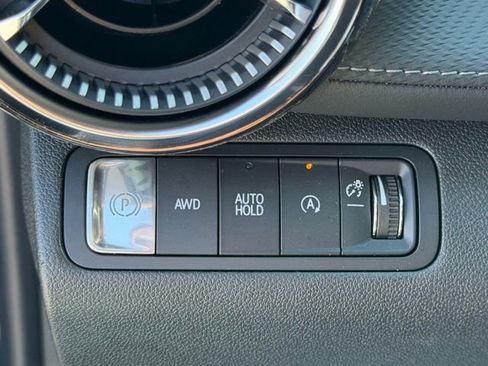 New 2026 Chevrolet Equinox LT w/ Convenience Package II AWD/4WD image 29