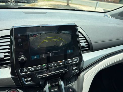 Used 2018 Honda Odyssey EX-L image 46