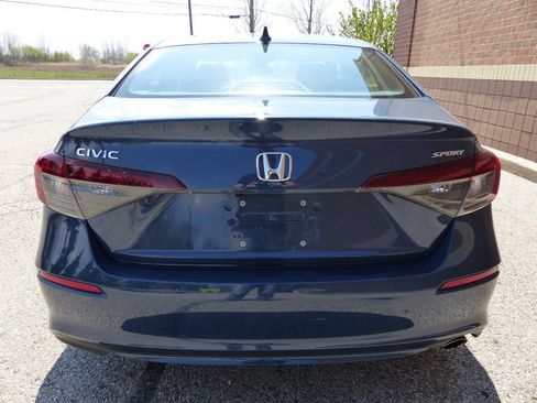 Used 2025 Honda Civic Sport image 9