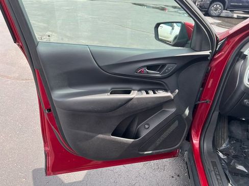 Used 2018 Chevrolet Equinox LT w/ Sun & Infotainment Package AWD/4WD image 12