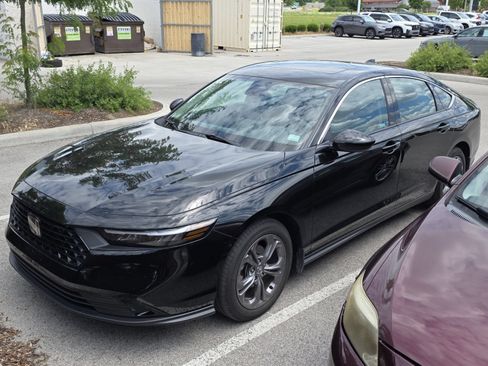 Certified 2024 Honda Accord EX image 7