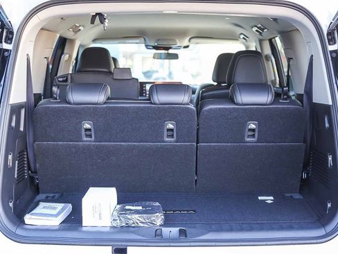 New 2026 Nissan Armada SV image 12