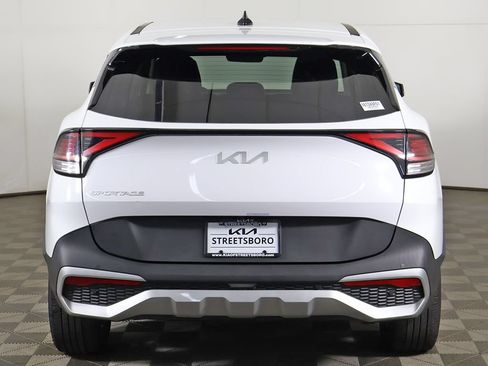 Used 2024 Kia Sportage EX FWD image 11