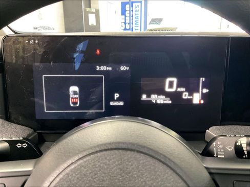 Certified 2025 Nissan Kicks SV AWD/4WD image 24
