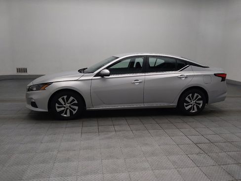 Used 2022 Nissan Altima 2.5 S FWD image 2
