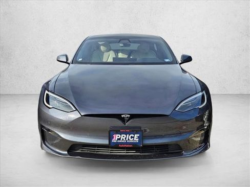 Used 2022 Tesla Model S image 2