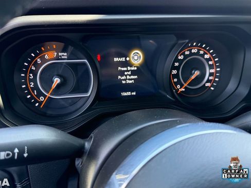 Used 2025 Jeep Wrangler Unlimited Sahara AWD/4WD image 8