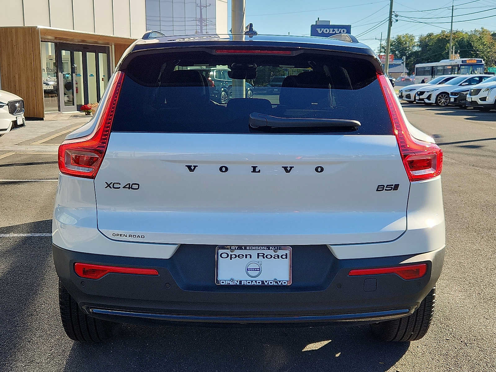 Used 2026 Volvo XC40 B5 Ultra w/ Protection Package Premier AWD/4WD image 5