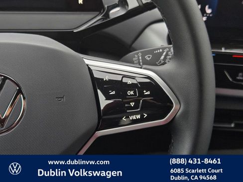 Certified 2023 Volkswagen ID.4 Pro image 18