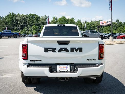 New 2026 RAM 3500 Big Horn AWD/4WD image 8