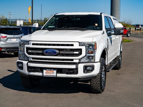 Used 2022 Ford F350 Lariat w/ Lariat Ultimate Package image 4