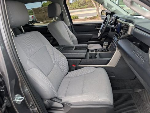 Used 2023 Toyota Tundra SR5 w/ SR5 Convenience Package AWD/4WD image 8