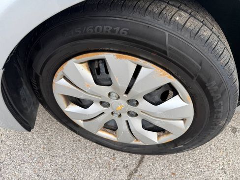 Used 2015 Chevrolet Cruze LS FWD image 27