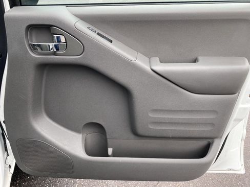 Used 2016 Nissan Frontier SV w/ SV Value Truck Package image 31