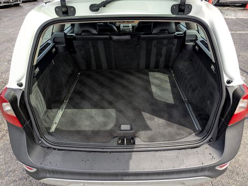 Used 2010 Volvo XC70 3.2 image 49