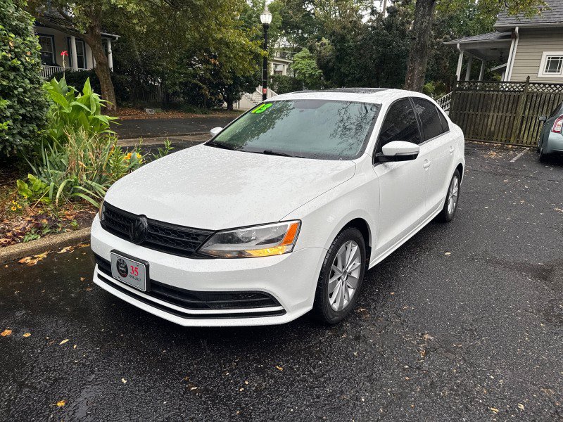 Used 2015 Volkswagen Jetta TDI SE FWD image 3