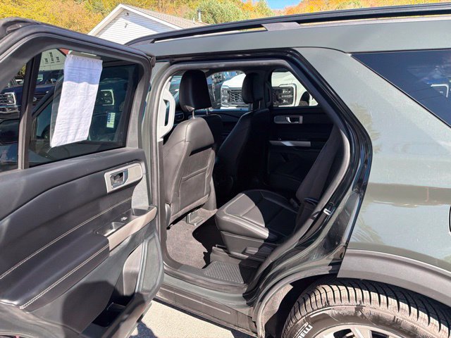 Used 2024 Ford Explorer XLT w/ Equipment Group 202A AWD/4WD image 41