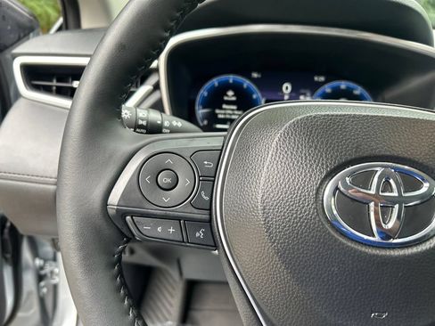 Used 2026 Toyota Corolla Cross XLE AWD/4WD image 24