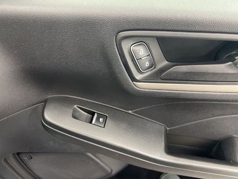 Used 2022 Ford Escape SE w/ SE Sport Appearance Package image 24