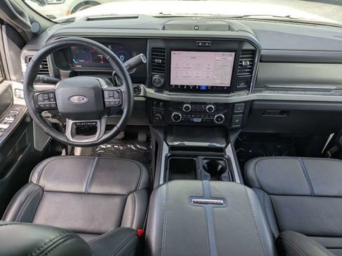 Used 2025 Ford F350 Platinum AWD/4WD image 17